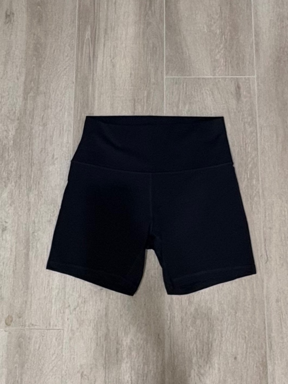 Lululemon Women's bike shorts Black Size 10